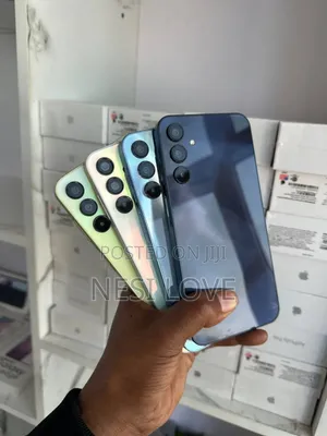 New Samsung Galaxy A17 5G 256 GB