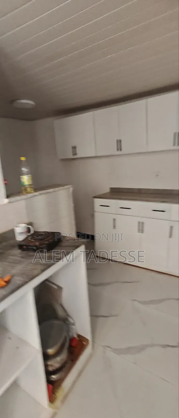 6bdrm House in Private House, Bole for rent