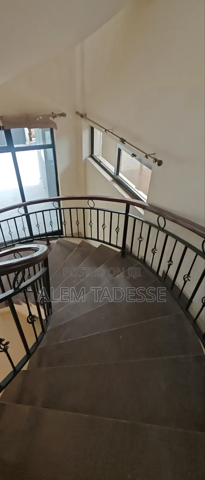 6bdrm House in Private House, Bole for rent