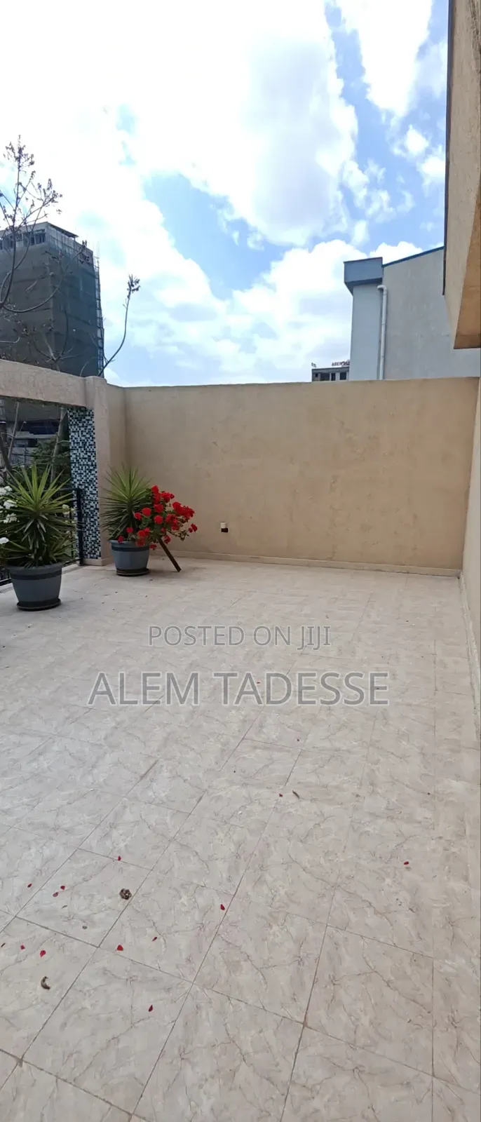 6bdrm House in Private House, Bole for rent