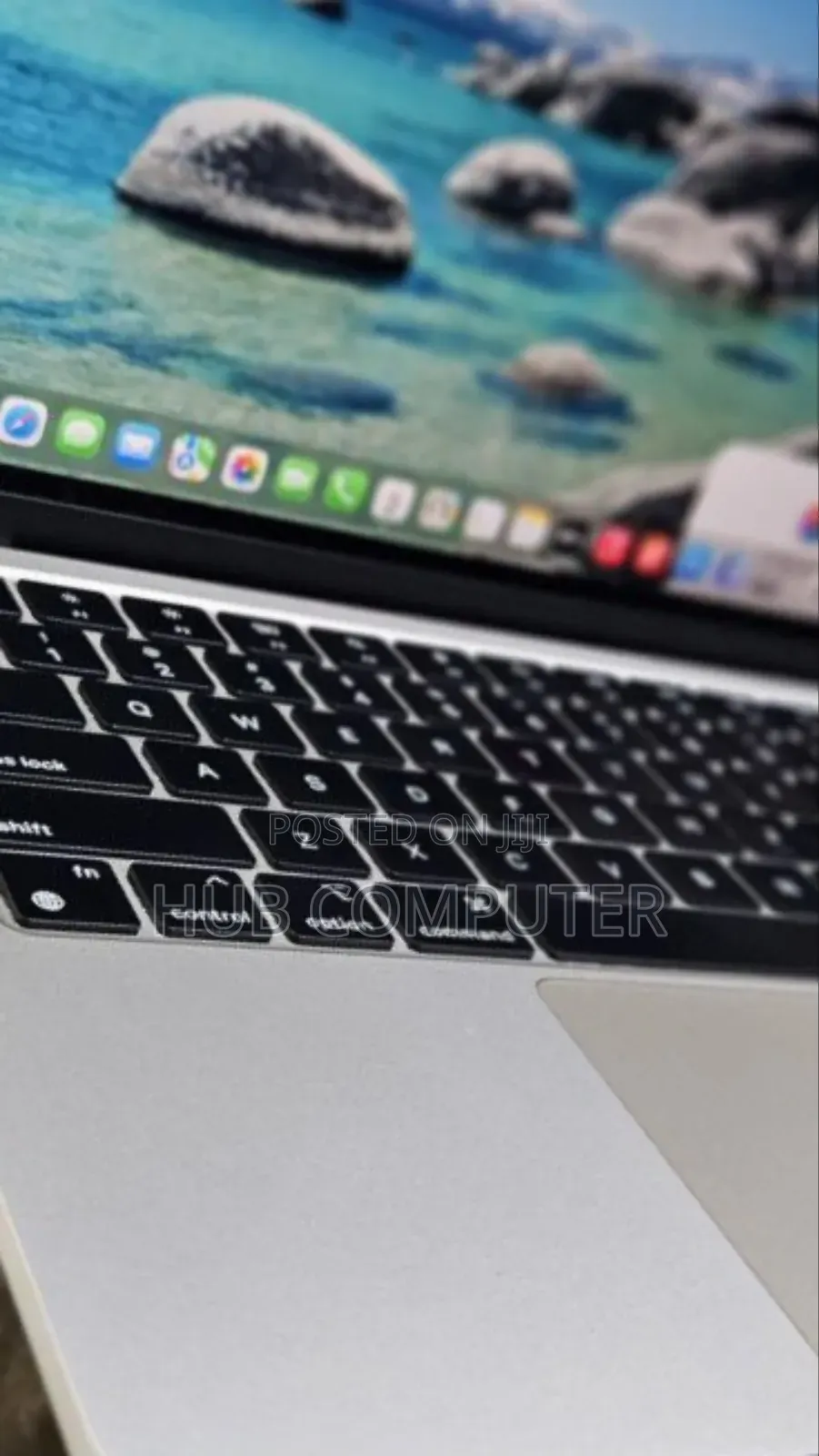 New Laptop Apple MacBook Air 2022 M2 8GB Apple M2 SSD 256GB