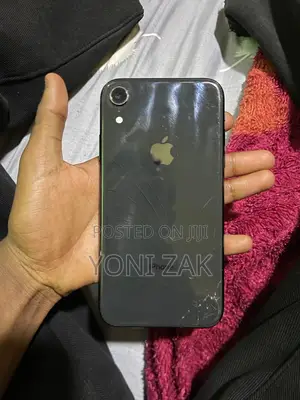 Apple XR 64 GB Black