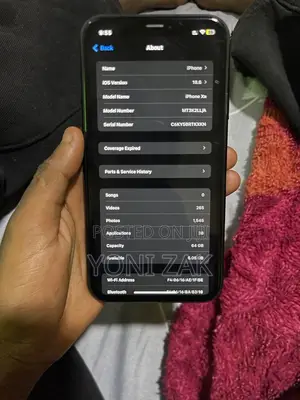 Apple XR 64 GB Black