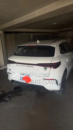 BYD E2 43 kWh 94 hp FWD 2024 White