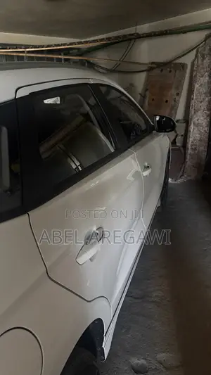 BYD E2 43 kWh 94 hp FWD 2024 White