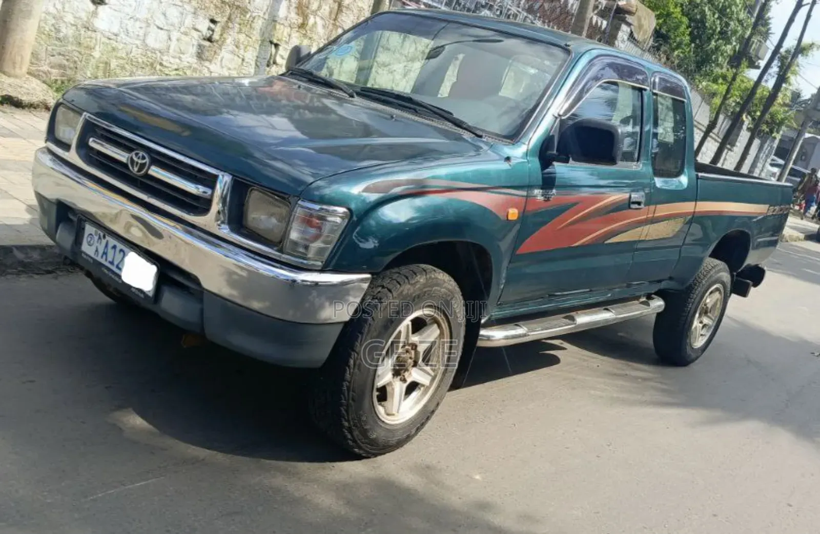 Toyota Hilux 2000 Green