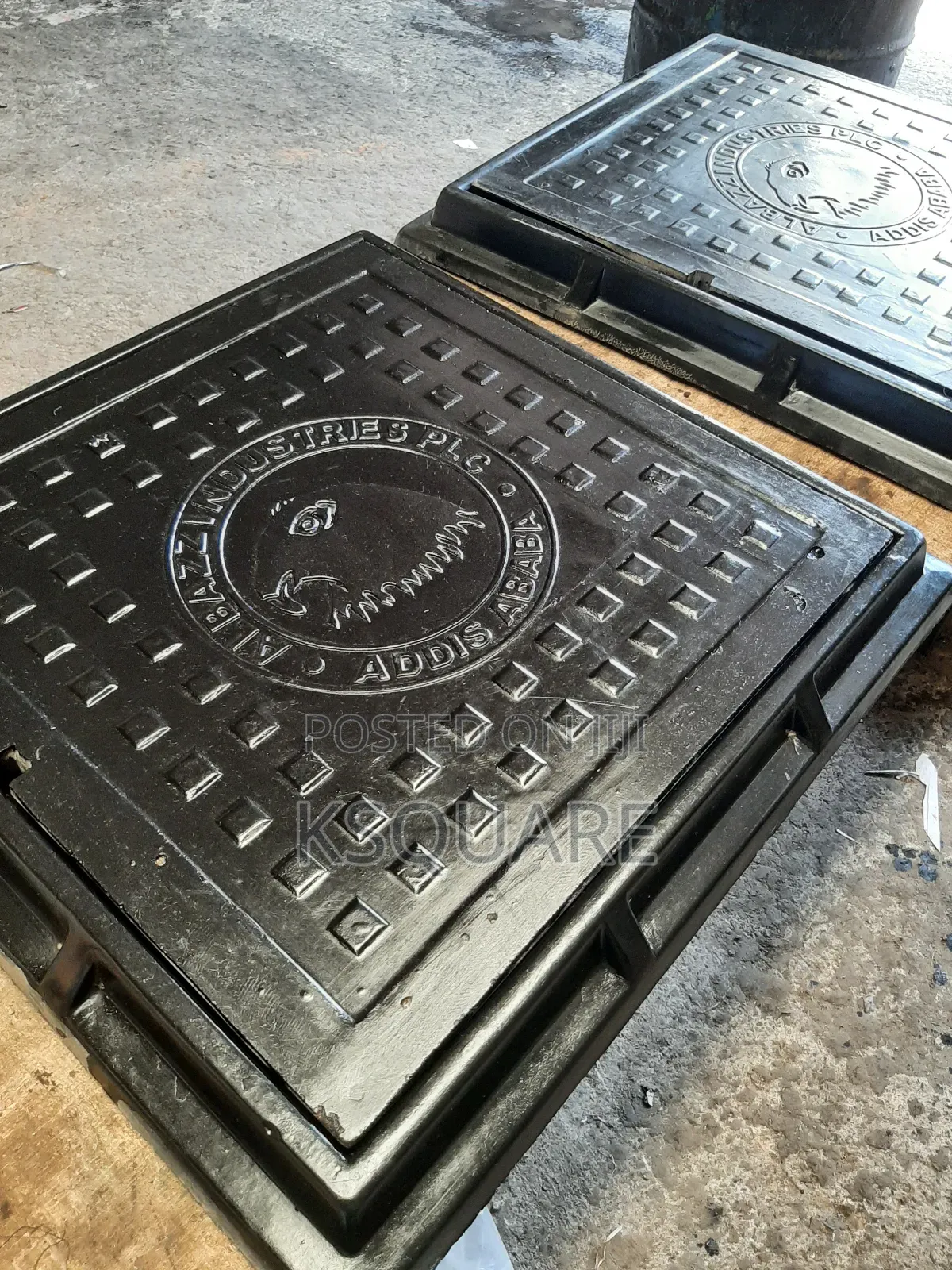 GRP Manhole Cover (D400 Class)