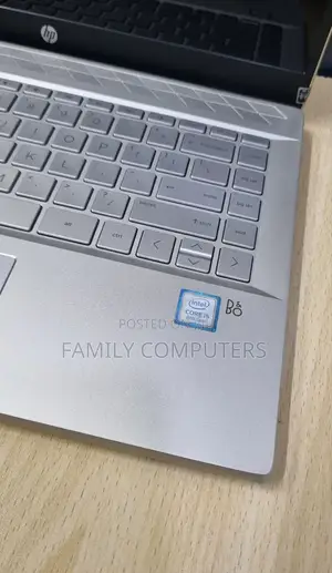 New Laptop HP Pavilion 15 8GB Intel Core I5 SSD 256GB