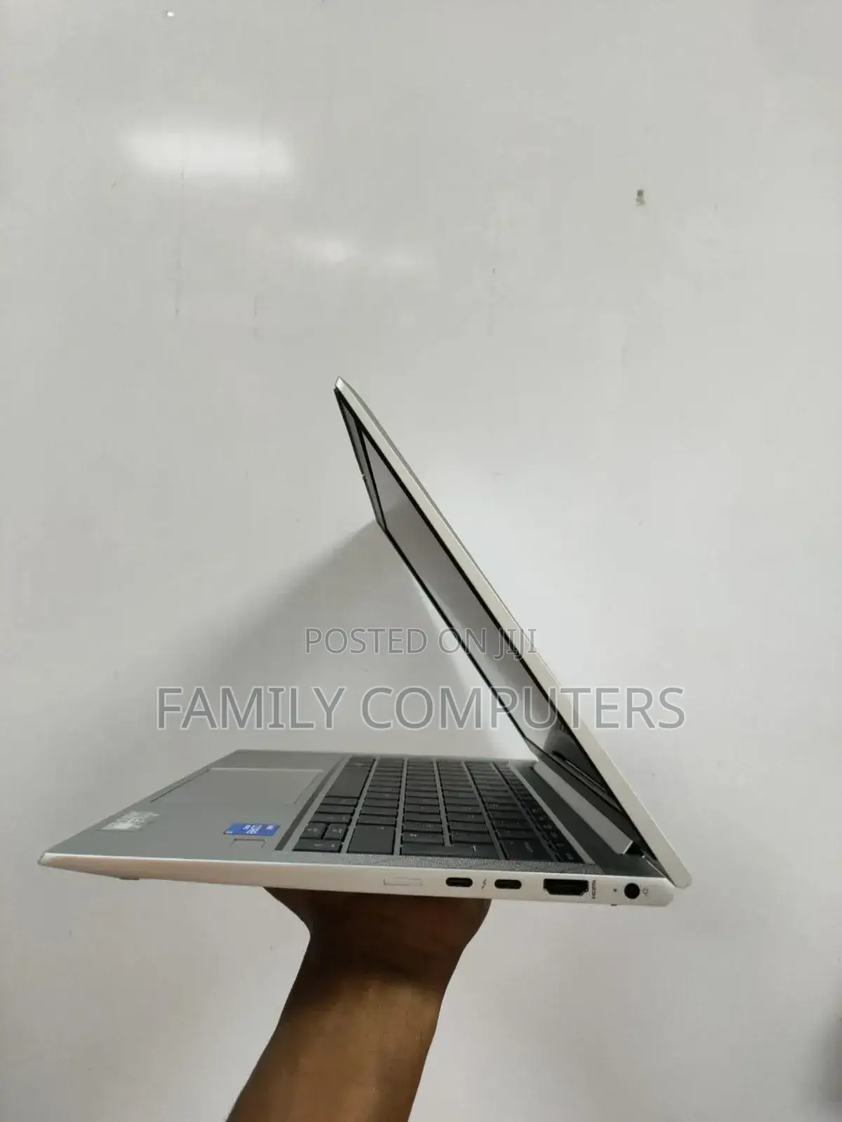 New Laptop HP EliteBook 830 16GB Intel Core I5 SSD 512GB