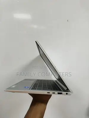 New Laptop HP EliteBook 830 16GB Intel Core I5 SSD 512GB