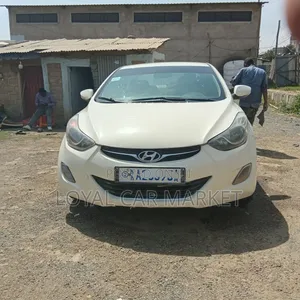 Hyundai Avante 2011 White