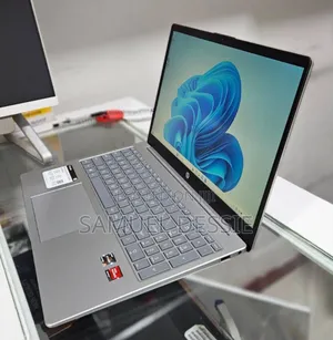 New Laptop HP Stream Notebook 16GB AMD Ryzen 5 SSD 256GB