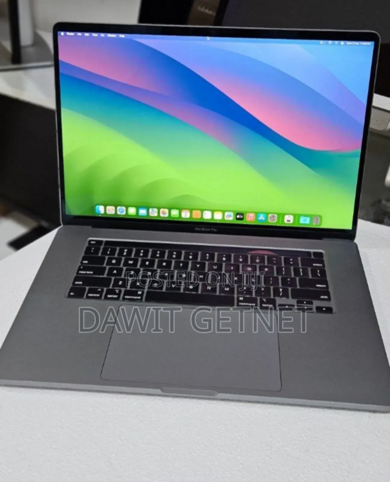 New Laptop Apple MacBook Pro 2019 16GB Intel Core I9 SSD 1T
