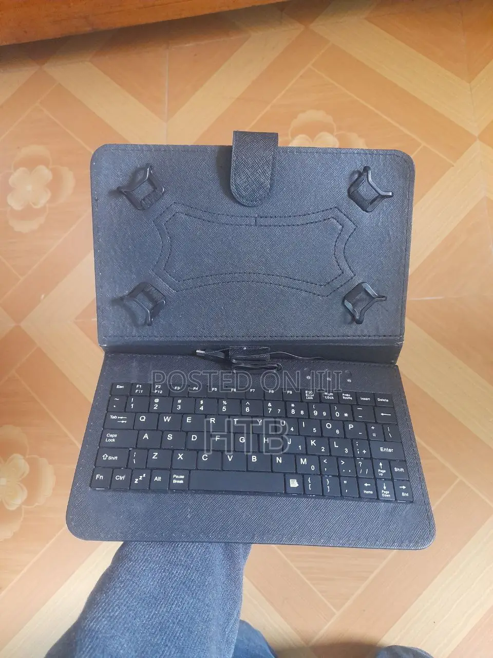 Universal Keyboard Case for 7 and 8 Inches Tablets