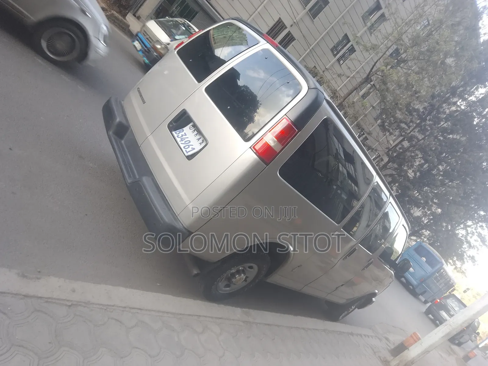 Chevrolet Express Cargo Van G2500 RWD Extended 2007 Silver