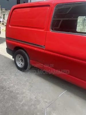 Toyota HiAce 2008 Red