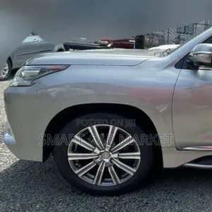 Lexus LX 2016 Gray