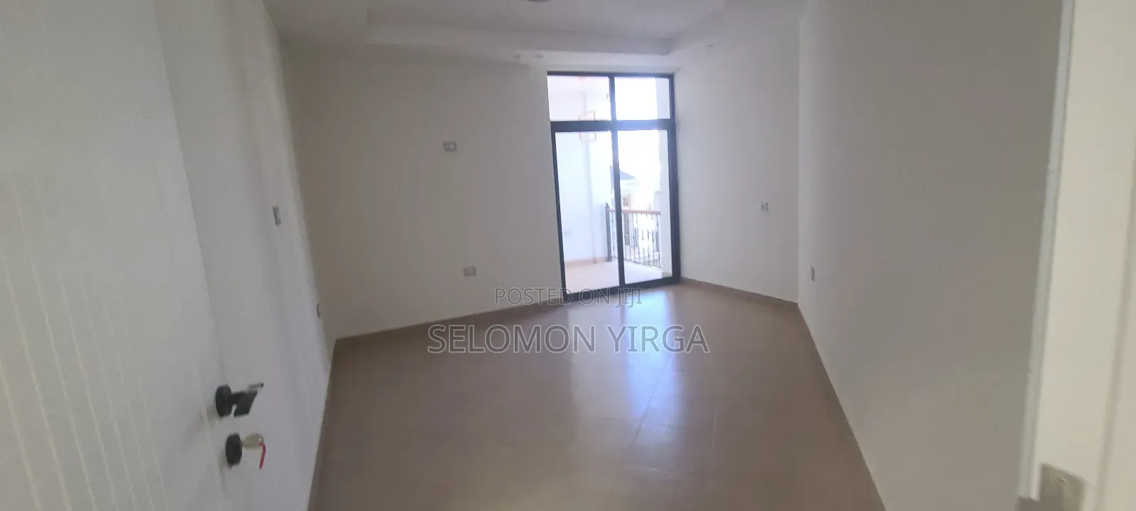 የሚከራይ ቢሮ ፎቅ