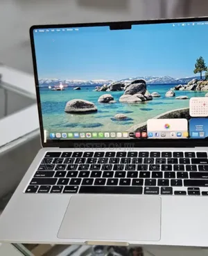 New Laptop Apple MacBook Air 2022 M2 8GB Apple M2 SSD 256GB