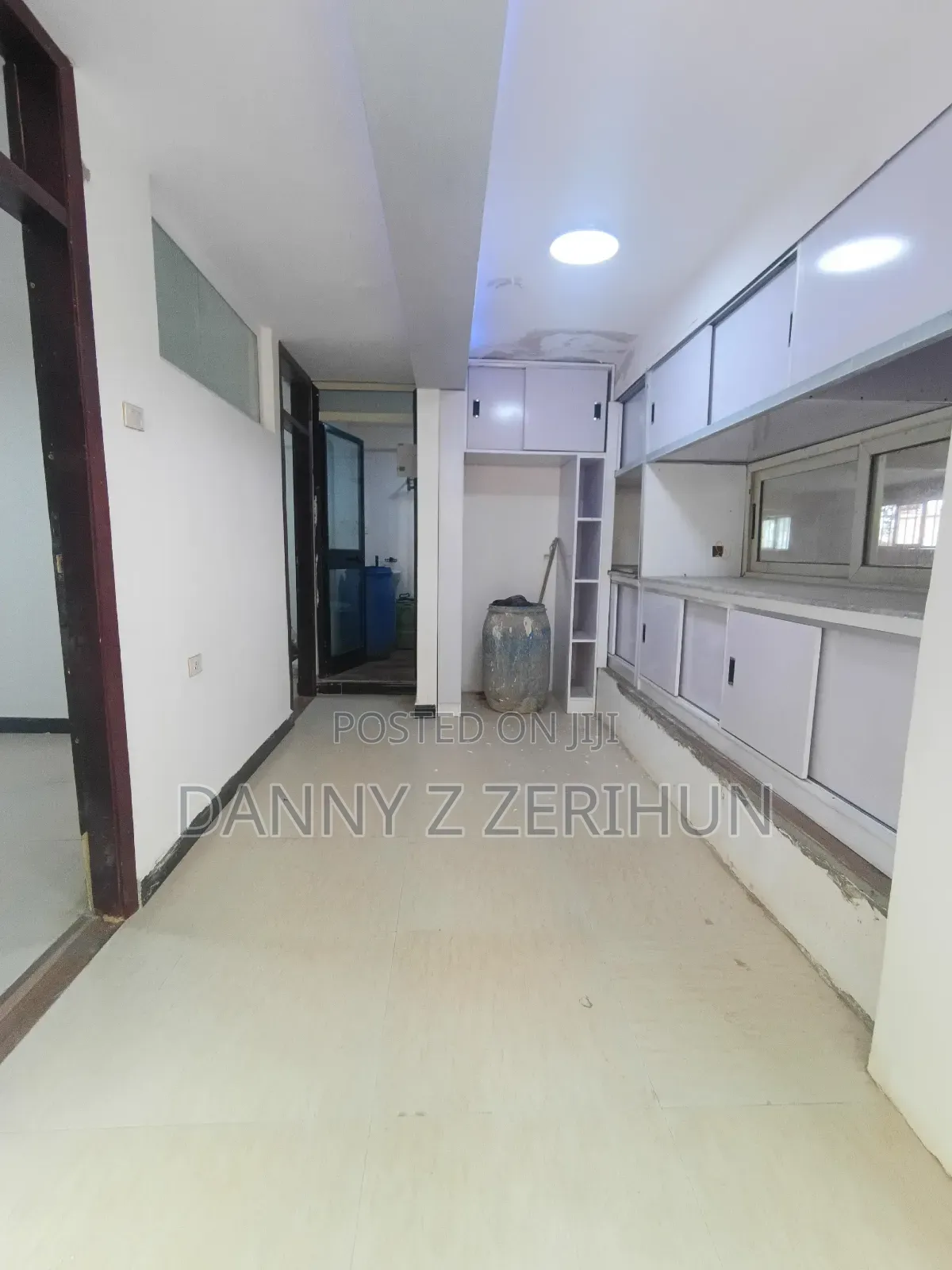 2bdrm Condo in Meri Condominium For, Bole for rent