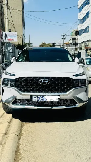 Hyundai Santa Fe Hybrid 2023 White