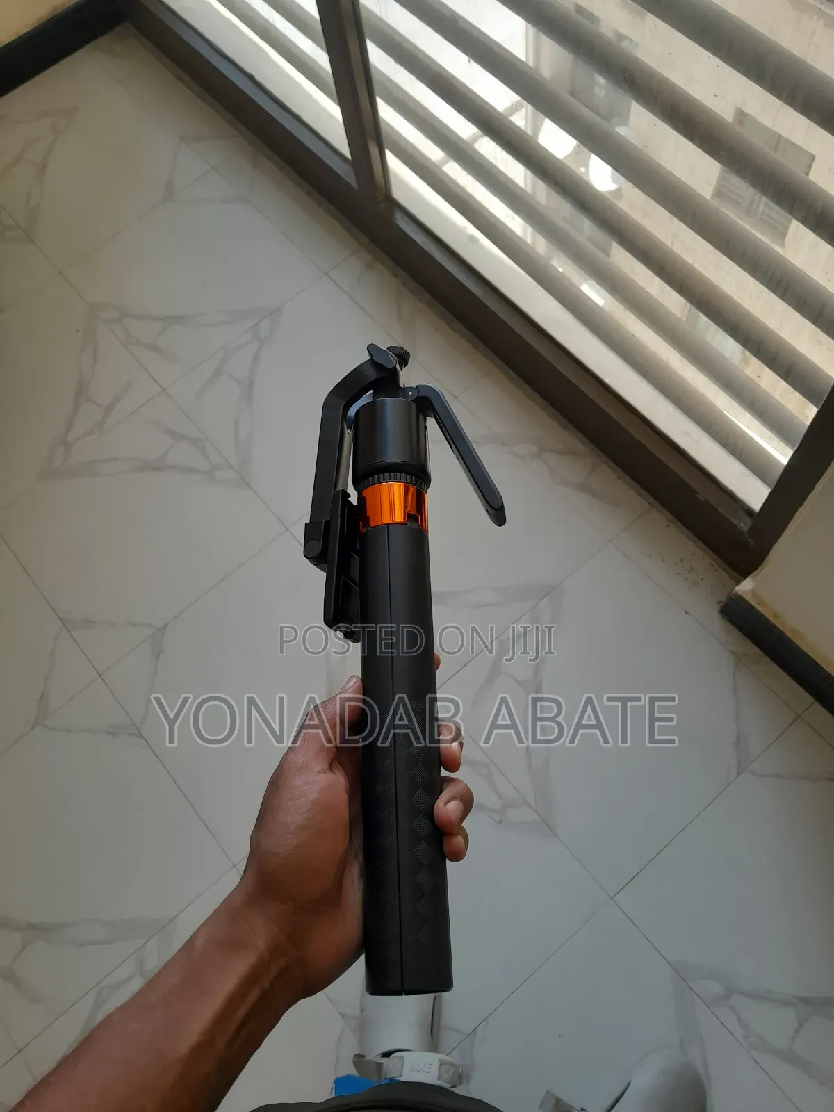 Q13 Smart Ai Tracking Selfie Stick Tripod