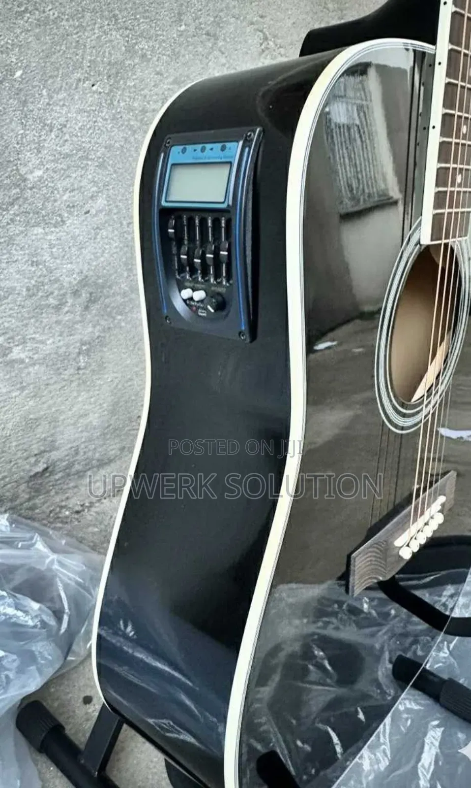Yamaha F6000 Semi Acoustic Guitar ( Electric Acoustic Guitar )