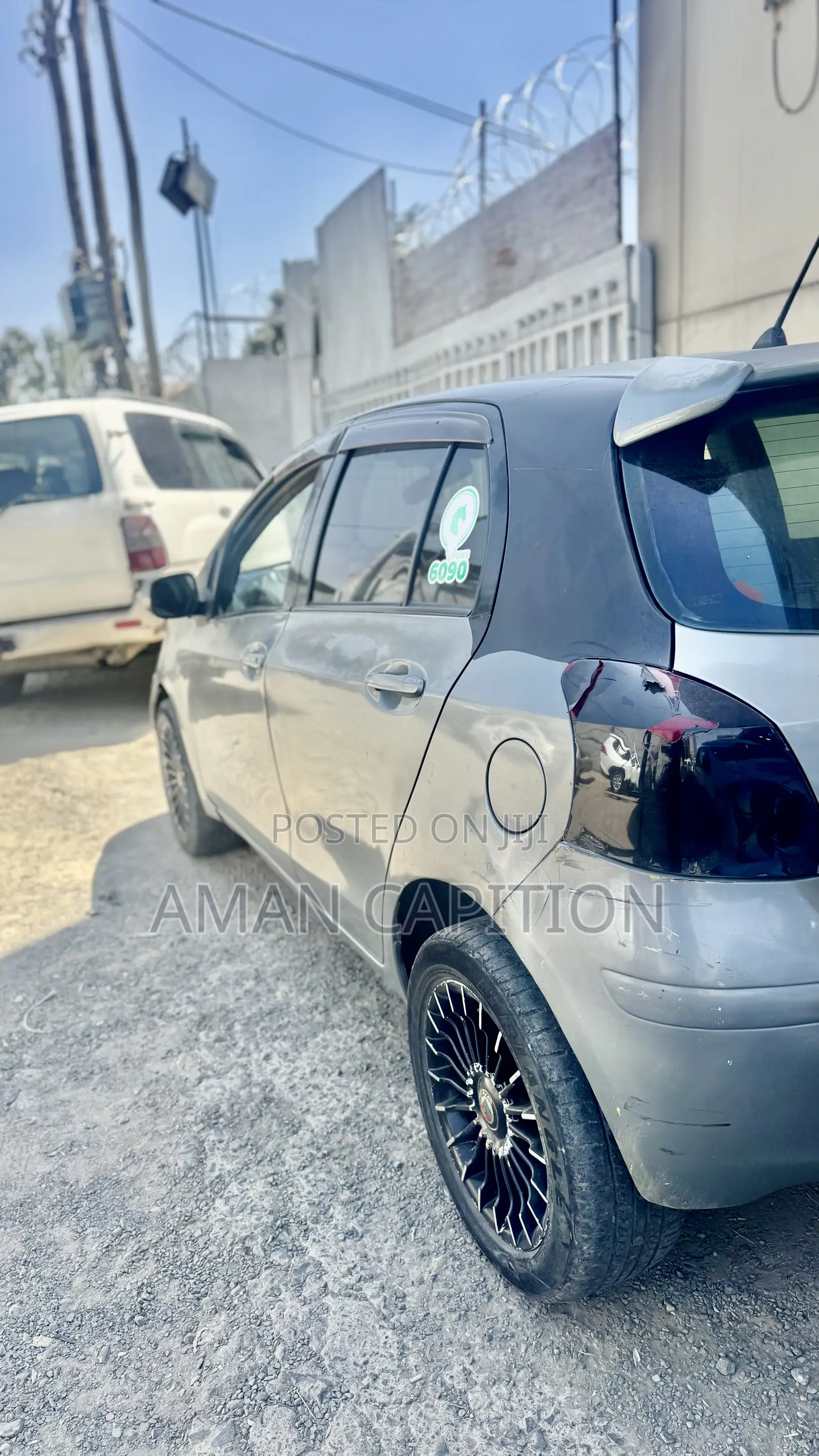 Toyota Yaris 2010 Gray