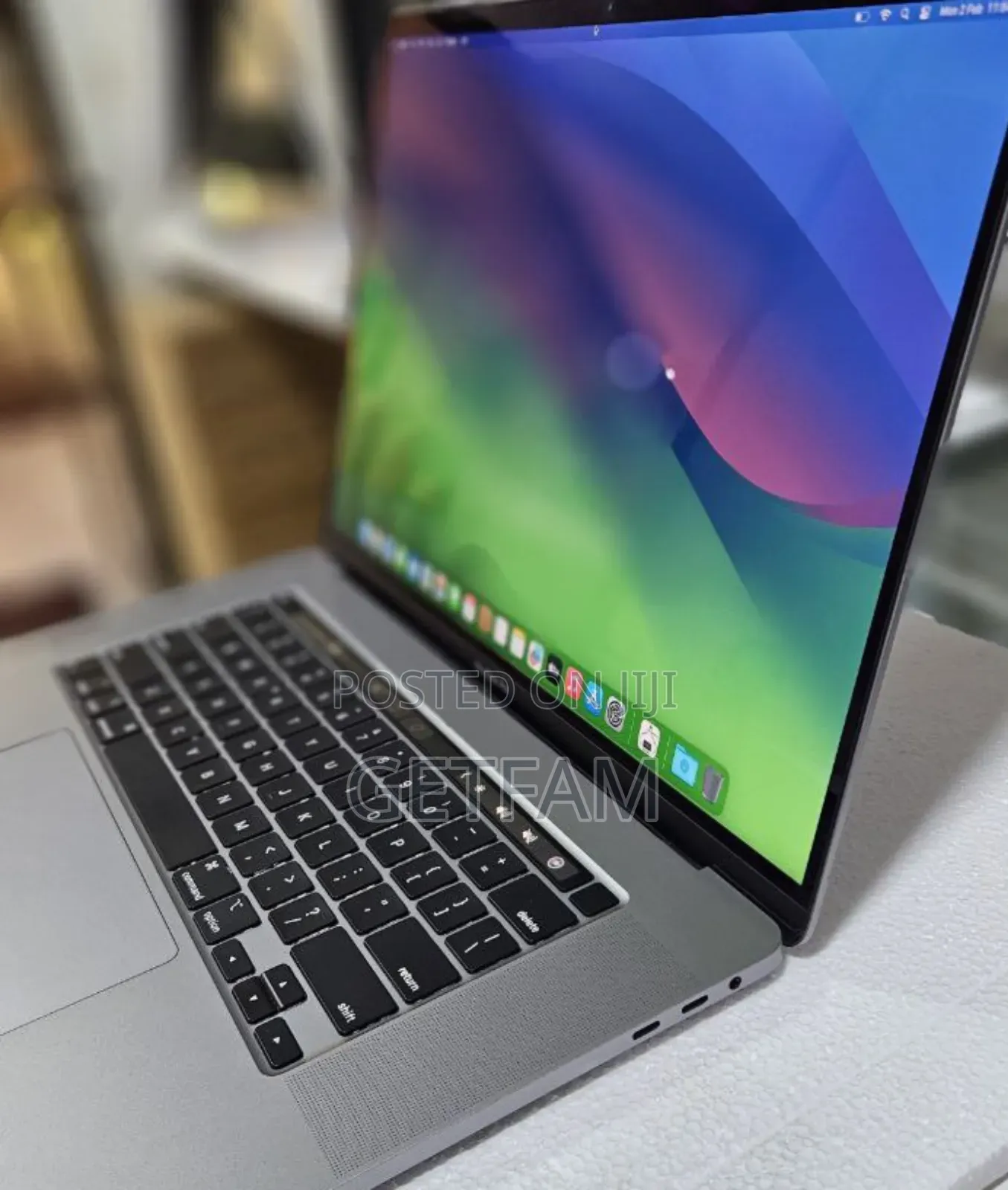 New Laptop Apple MacBook Pro 2019 16GB Intel Core I9 SSD 1T