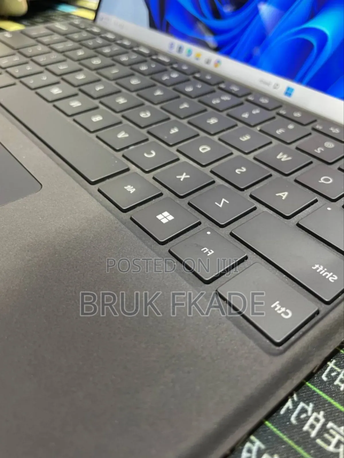 New Laptop Microsoft Surface Pro 7 16GB Intel Core I7 SSD 256GB