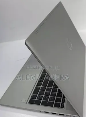 New Laptop HP 8GB AMD Ryzen 5 SSD 512GB
