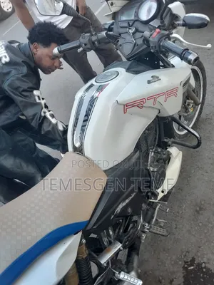 New TVS Apache 180 RTR 2022 White
