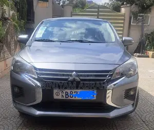 Mitsubishi Attrage 2021 Gray