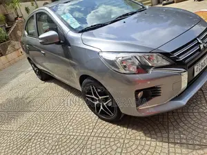 Mitsubishi Attrage 2021 Gray