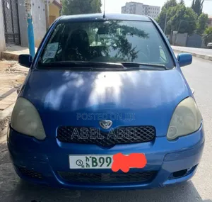 Toyota Vitz 2003 Blue