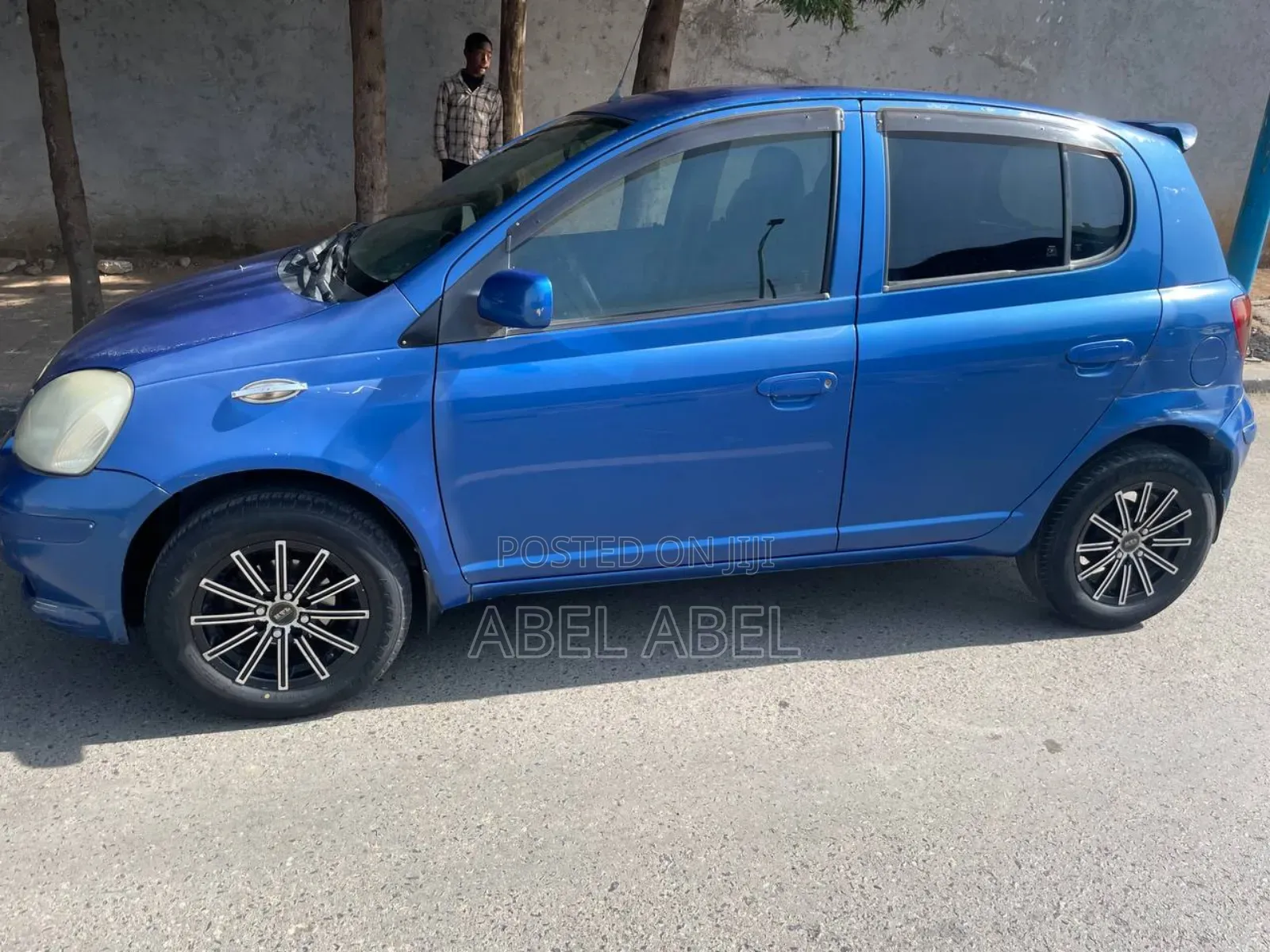 Toyota Vitz 2003 Blue