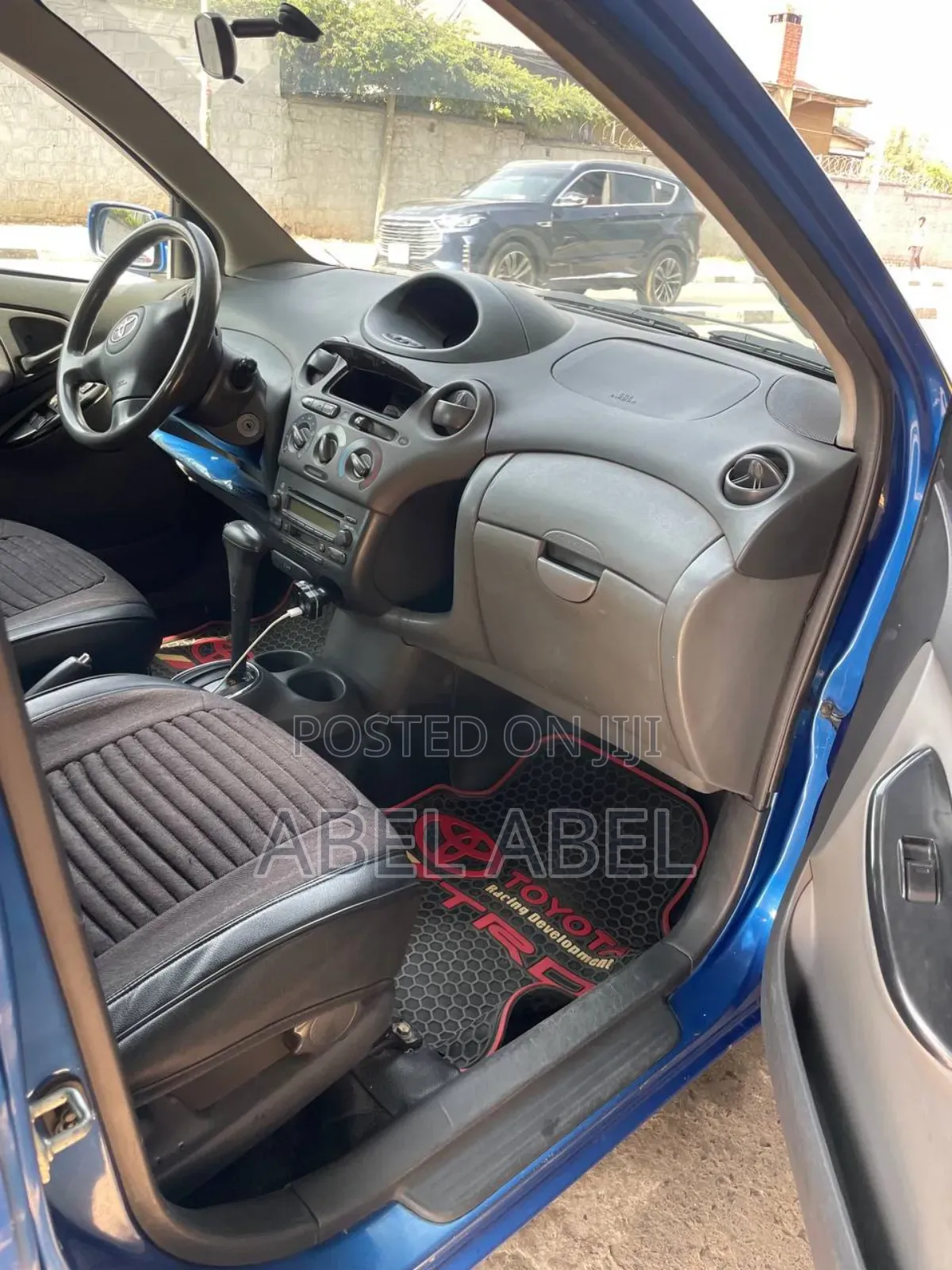 Toyota Vitz 2003 Blue