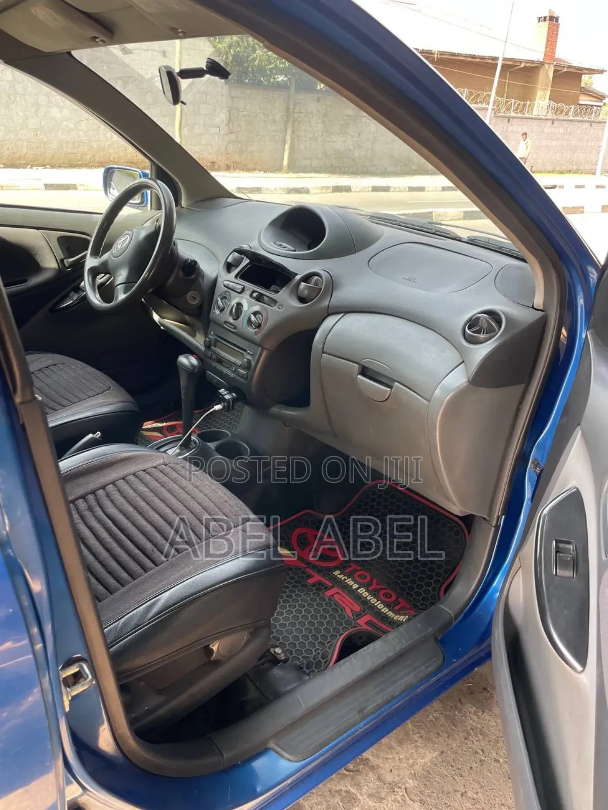 Toyota Vitz 2003 Blue