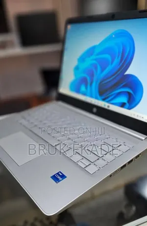 New Laptop HP Stream Notebook 8GB Intel Core I7 SSD 512GB