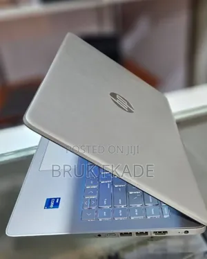 New Laptop HP Stream Notebook 8GB Intel Core I7 SSD 512GB
