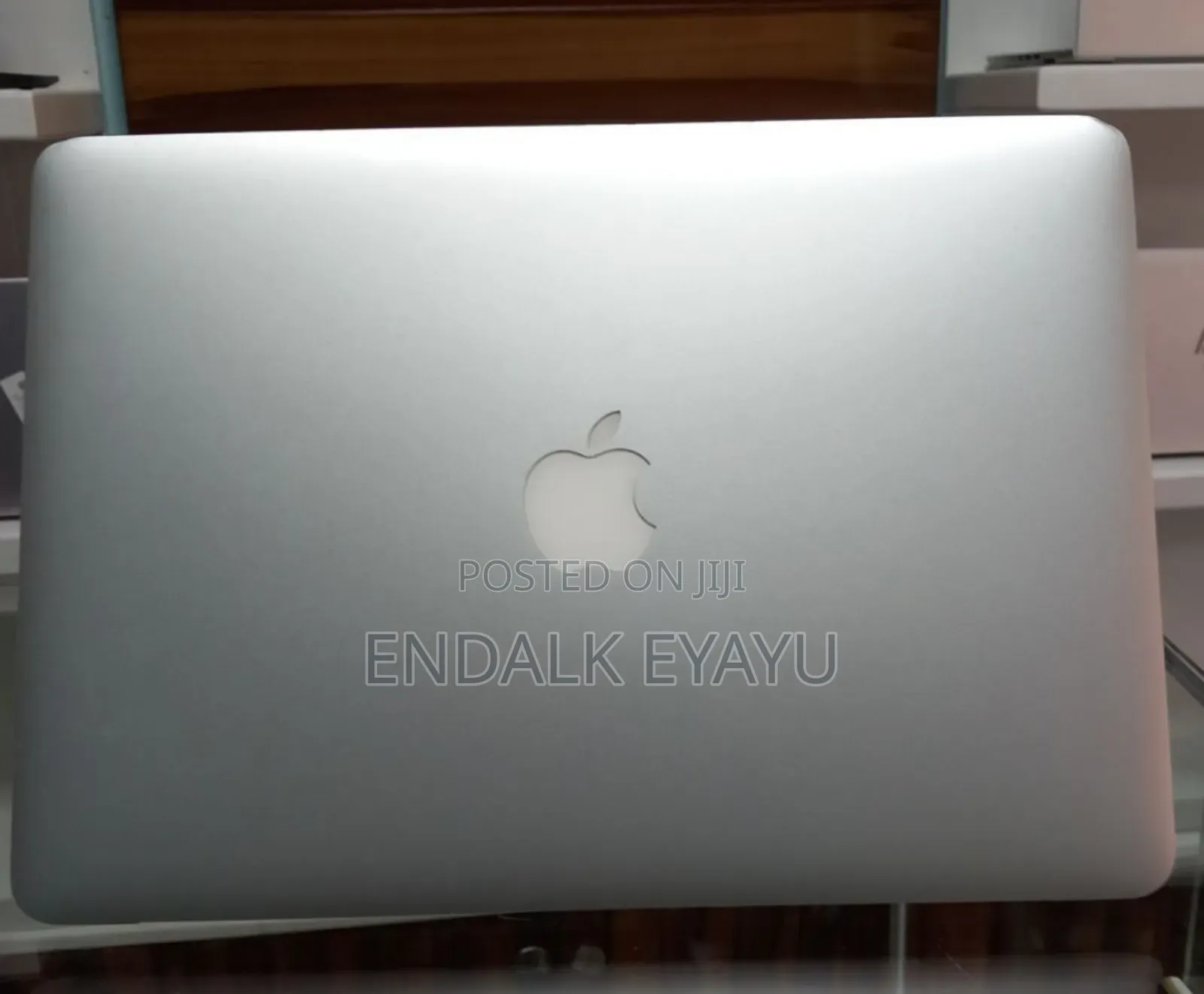 New Laptop Apple MacBook Air 2015 8GB Intel Core I5 SSD 256GB