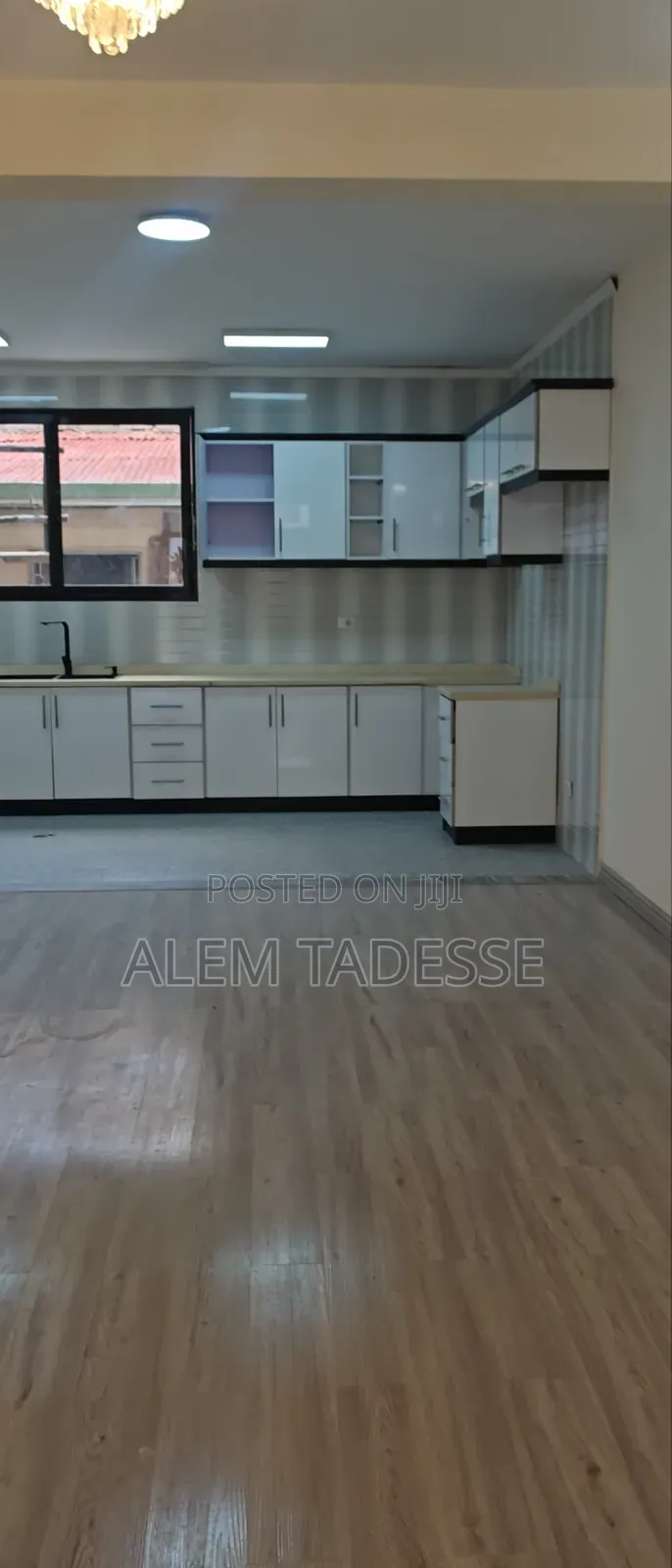 6bdrm House in Private House, Bole for rent