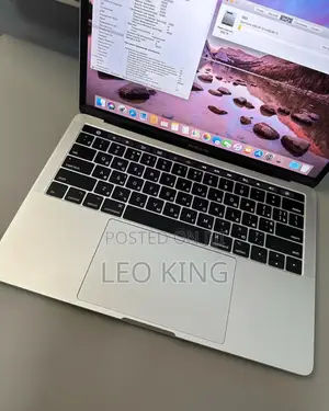 Laptop Apple MacBook Pro 2017 8GB Intel Core I5 SSD 256GB