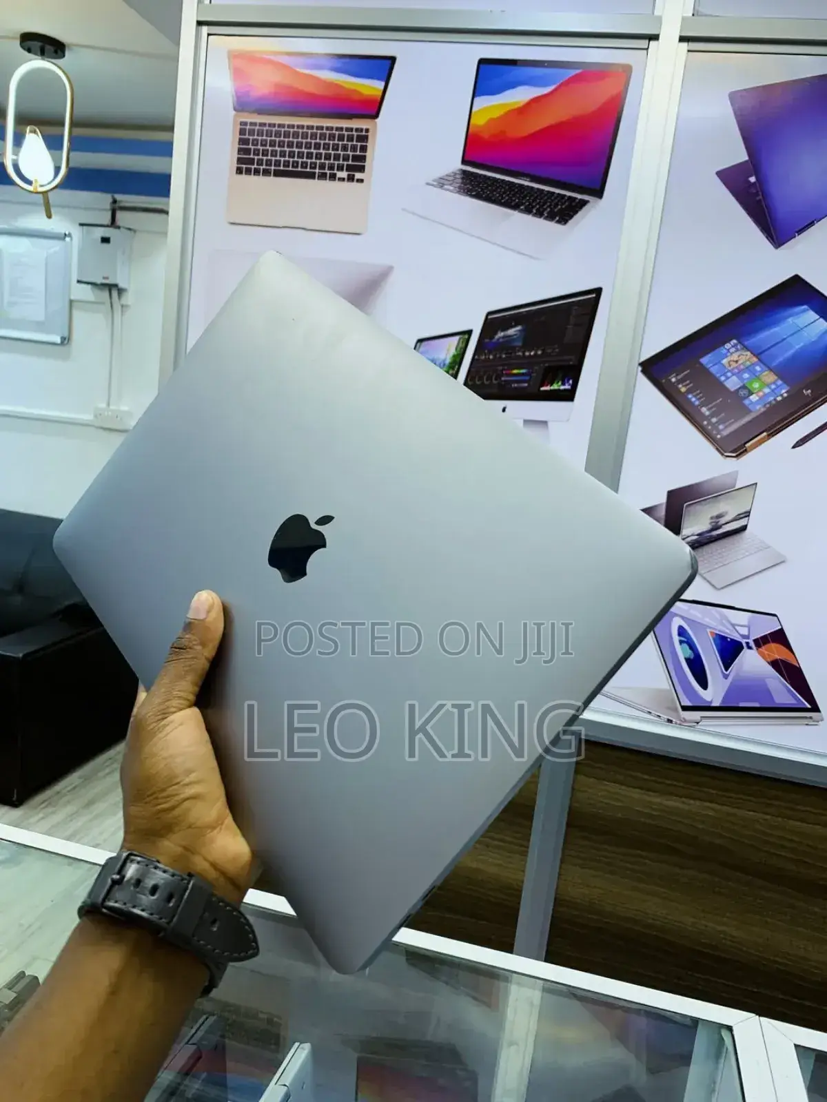 New Laptop Apple MacBook Pro M1 32GB Apple M1 Pro SSD 512GB