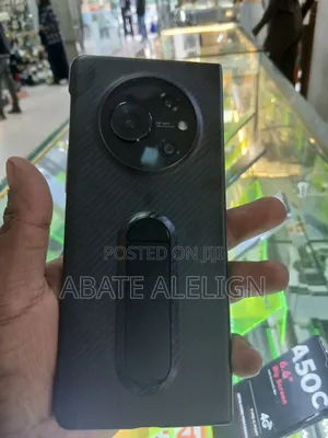 New Tecno Phantom V Flip 256 GB