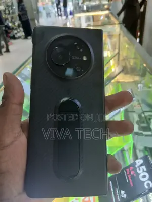 New Tecno Phantom V Flip 256 GB