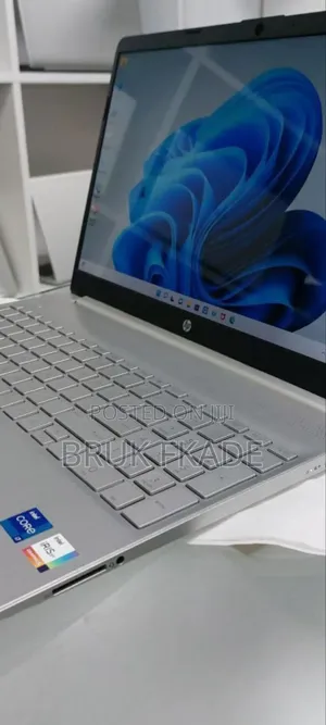New Laptop HP Stream Notebook 16GB Intel Core I7 SSD 512GB