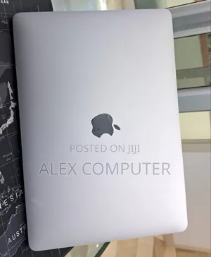 New Laptop Apple MacBook Pro M1 8GB Apple M2 SSD 256GB