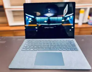 New Laptop Microsoft Surface 16GB Intel Core I7 SSD 256GB