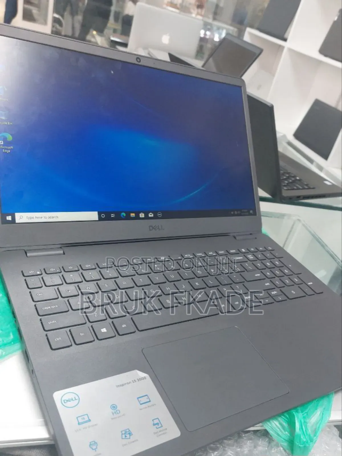 New Laptop Dell Pro 14 8GB AMD Ryzen 5 SSD 256GB